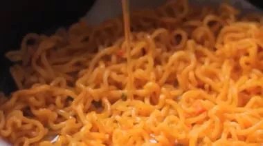Instant Noodle Chaat